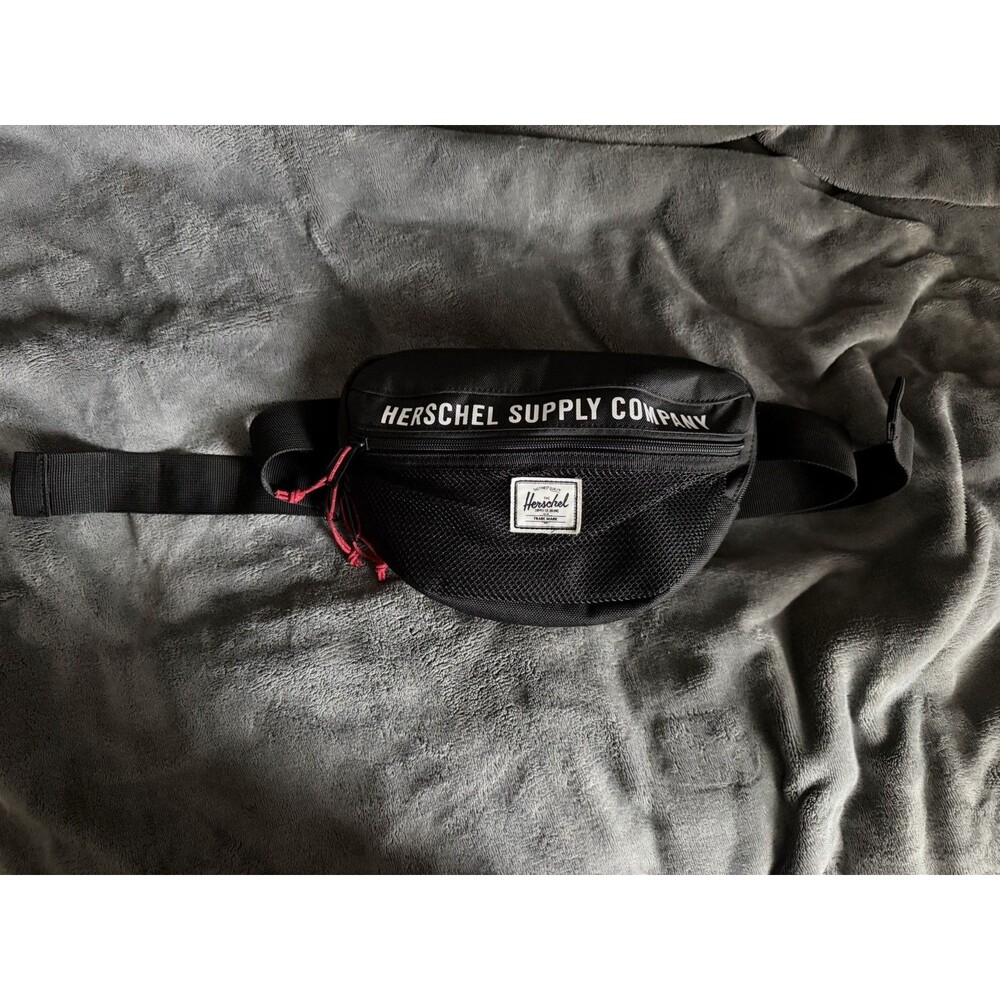 Herschel Supply Co Black Hip Pack Fanny Pack Waist Bag Belt Bag Adjustable